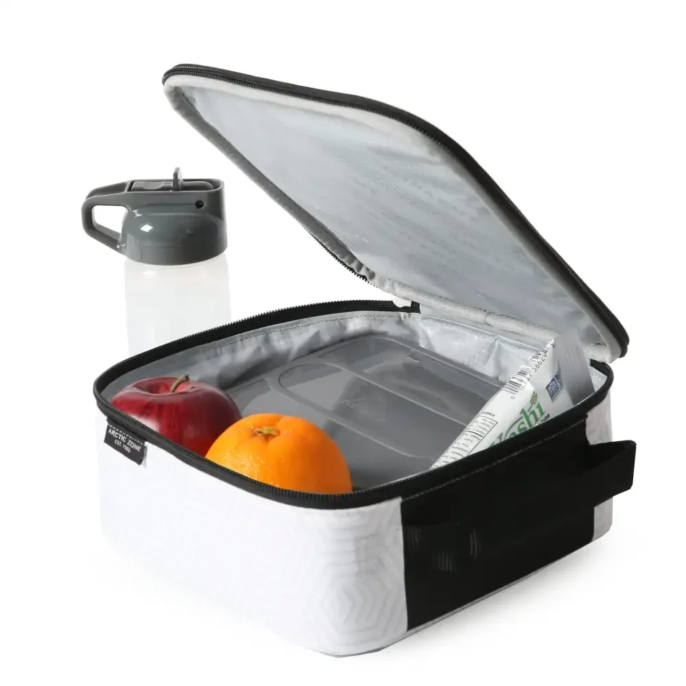 Real Madrid Thermal Lunch Set with Bottle & Box - White - Image 3